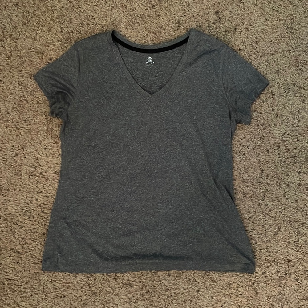 athletic tee